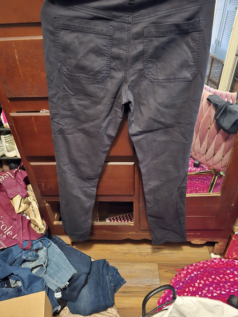 American Eagle Outfitters Straight Leg Pants in Dark Blue